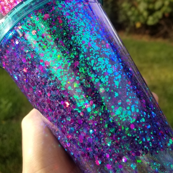 🆕️Custom, Mermaid Falling Glitter Tumbler - Picture 7 of 7